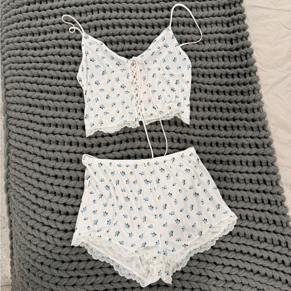 NEW Victoria's Secret White and Blue Floral Pajama Set with Lace Details